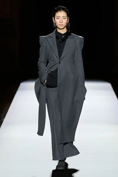 Look 30